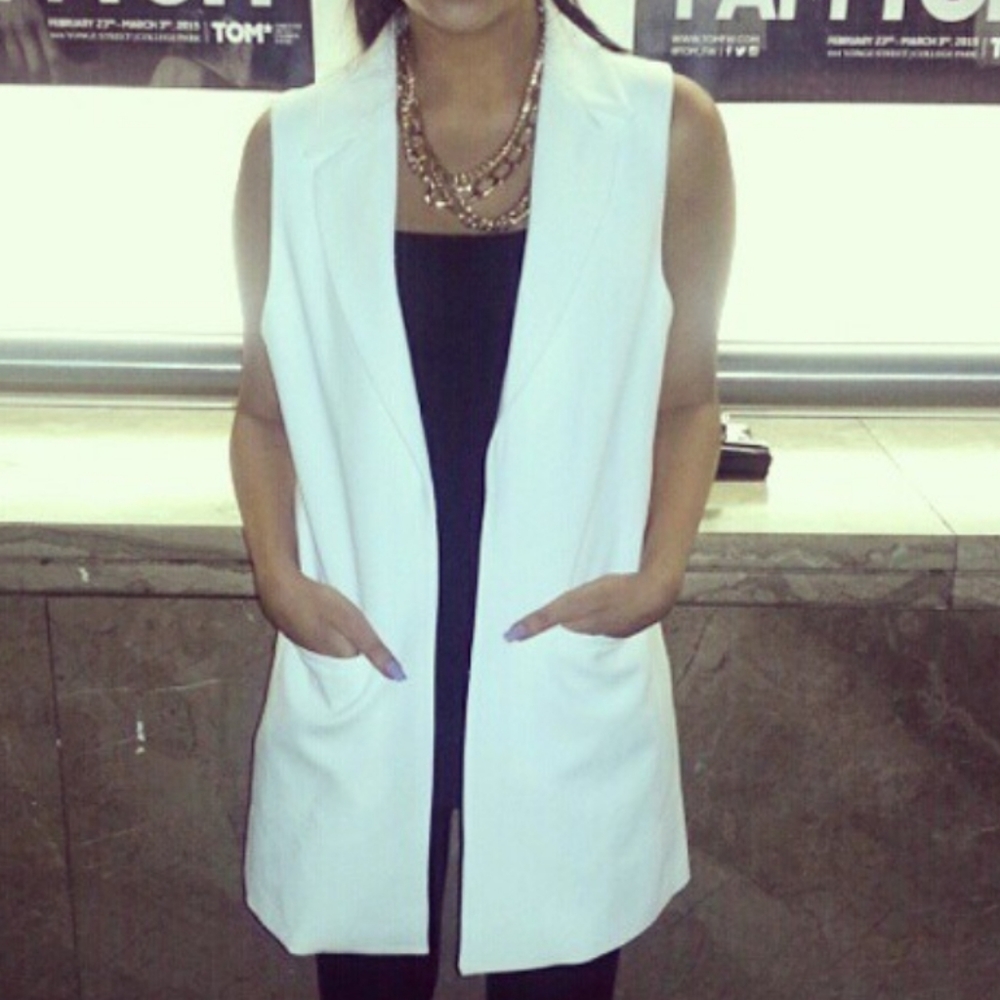 white blazer vest Small